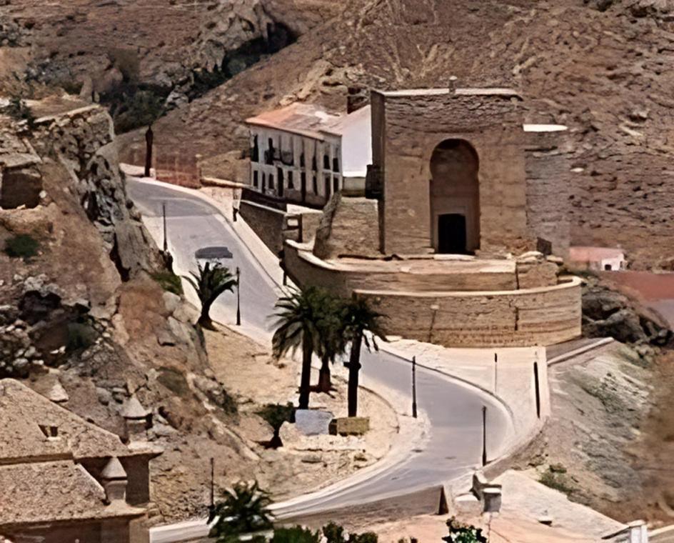 Hostal Colon Antequera Bagian luar foto