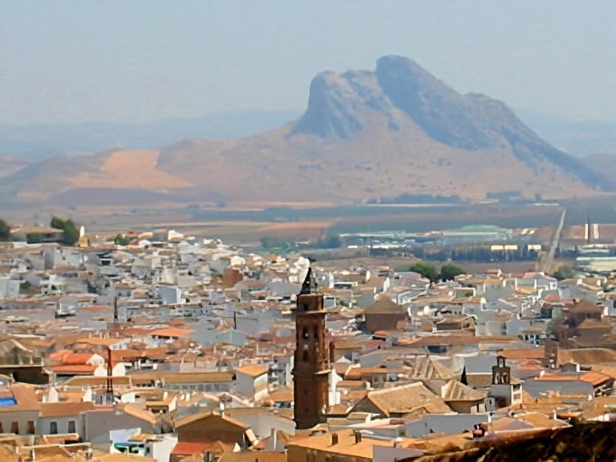 Hostal Colon Antequera Bagian luar foto