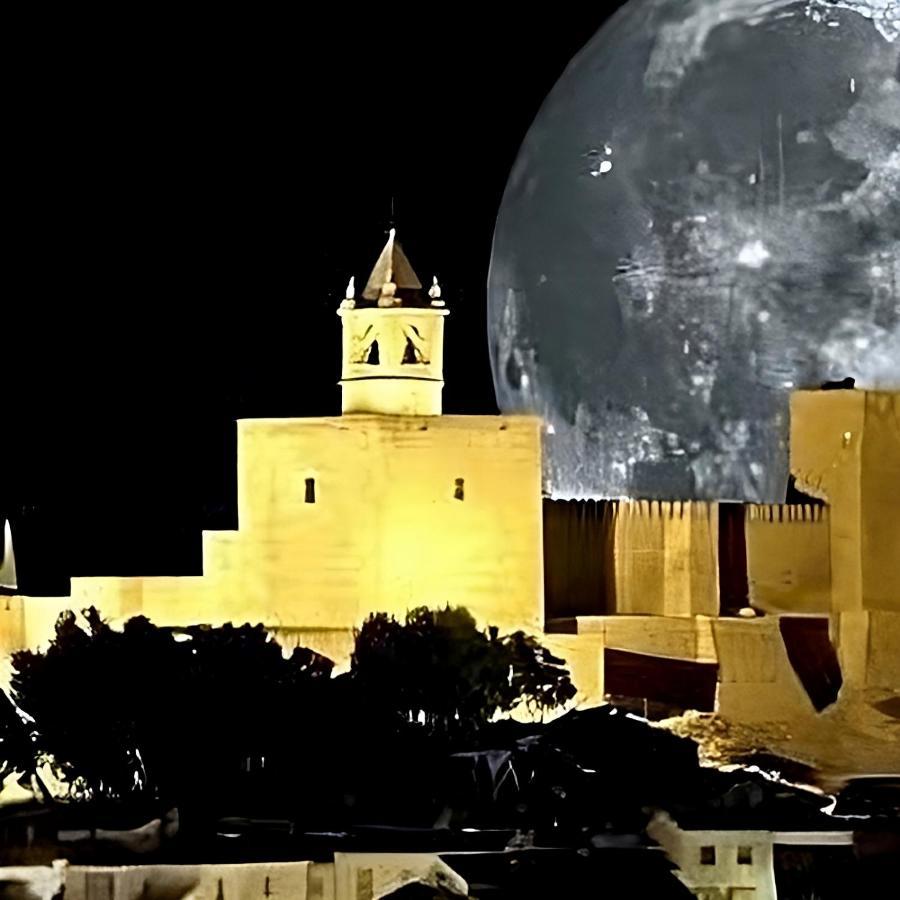 Hostal Colon Antequera Bagian luar foto